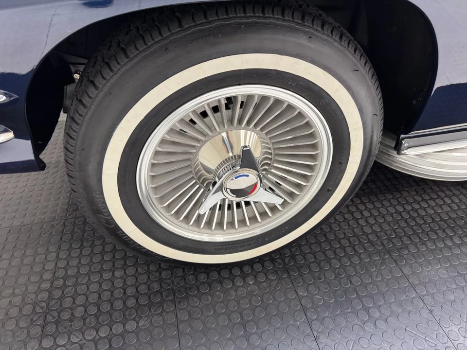 1963 Chevrolet Corvette C2 - Image 18 of 31