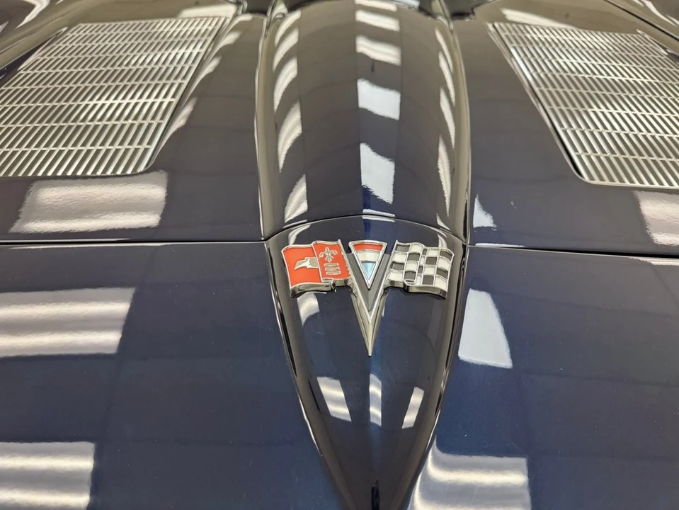 1963 Chevrolet Corvette C2 - Image 16 of 31