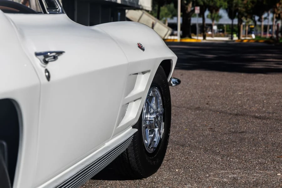 1963 Chevrolet Corvette C2 - Image 10 of 31