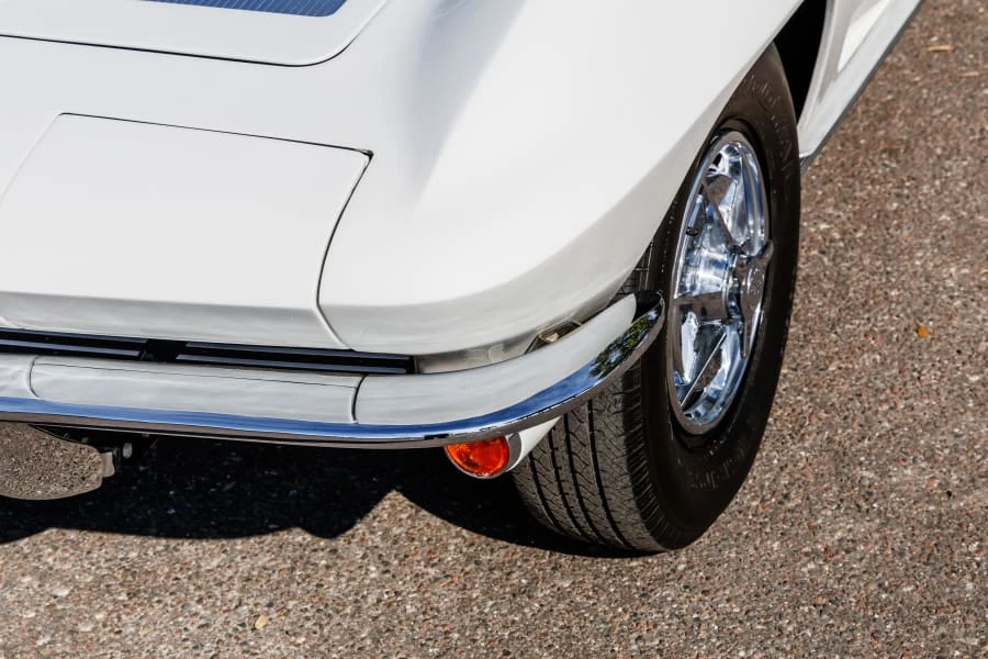 1963 Chevrolet Corvette C2 - Image 24 of 31
