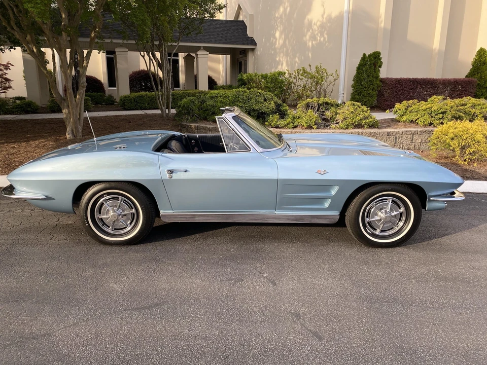 1963 Chevrolet Corvette C2 - Image 13 of 31