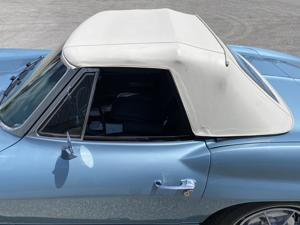 1963 Chevrolet Corvette C2 - Image 30 of 31