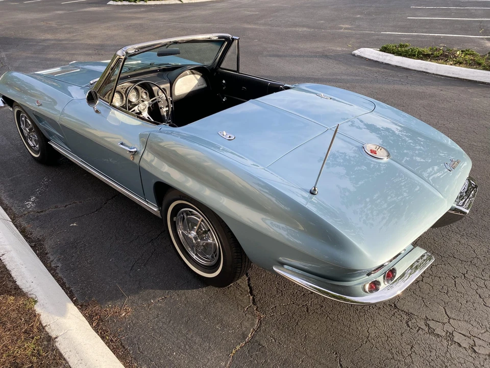 1963 Chevrolet Corvette C2 - Image 10 of 31