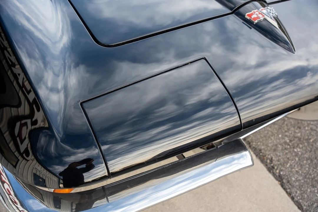 1963 Chevrolet Corvette C2 - Image 19 of 21