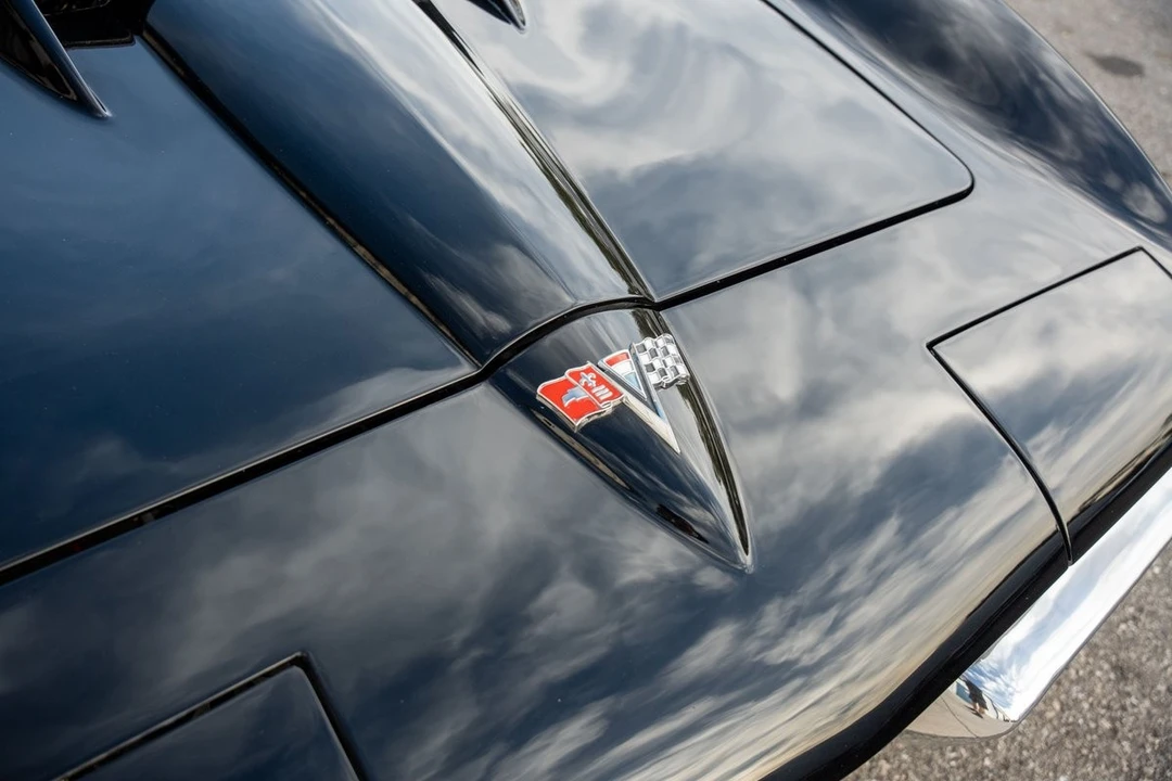 1963 Chevrolet Corvette C2 - Image 20 of 21