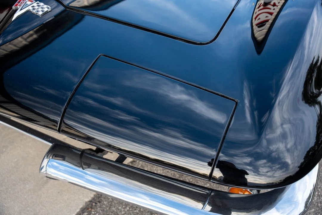 1963 Chevrolet Corvette C2 - Image 18 of 21