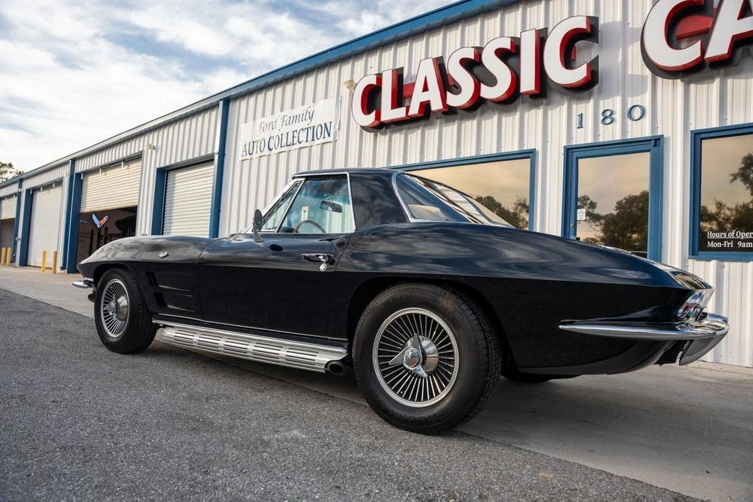 1963 Chevrolet Corvette C2 - Image 10 of 21