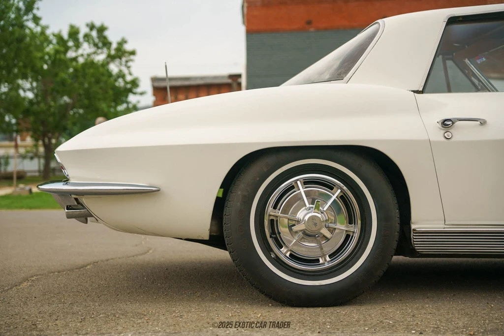 1963 Chevrolet Corvette C2 - Image 10 of 12