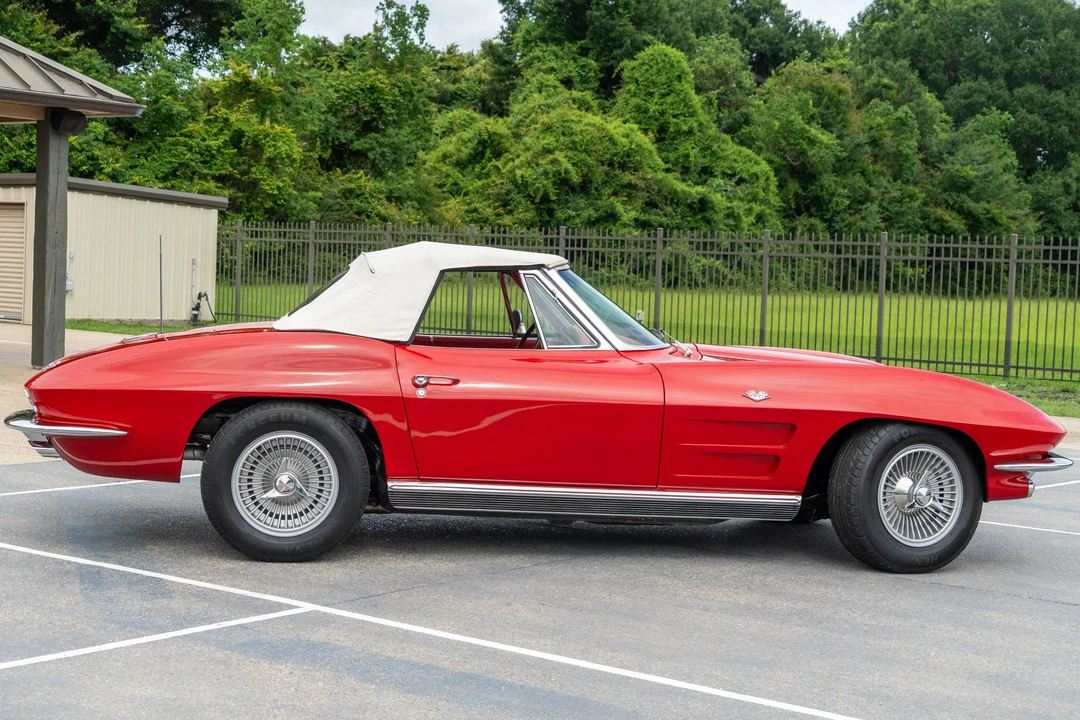 1963 Chevrolet Corvette C2 - Image 13 of 31