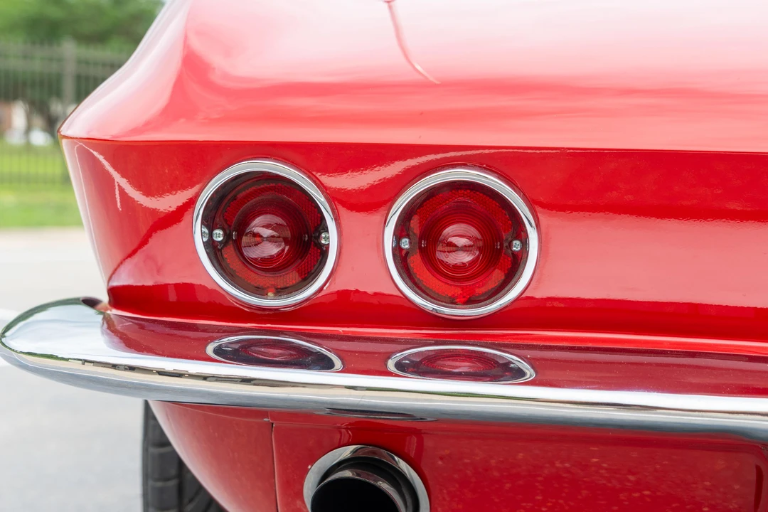 1963 Chevrolet Corvette C2 - Image 30 of 31