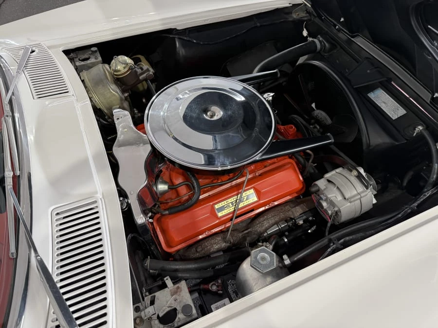 1963 Chevrolet Corvette C2 - Image 18 of 21