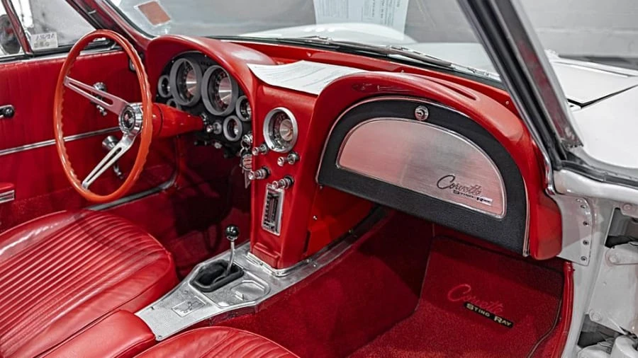 1963 Chevrolet Corvette C2 - Image 16 of 21