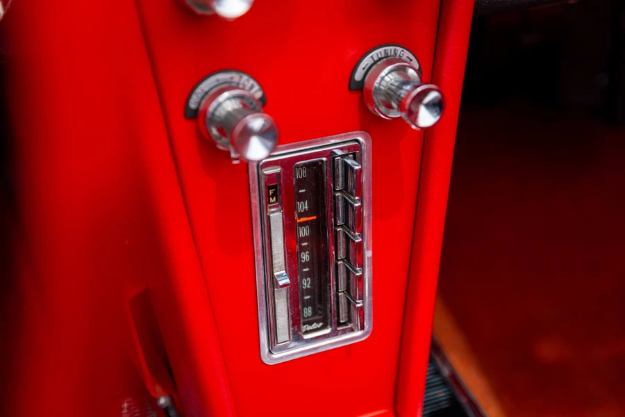 1963 Chevrolet Corvette C2 - Image 28 of 31