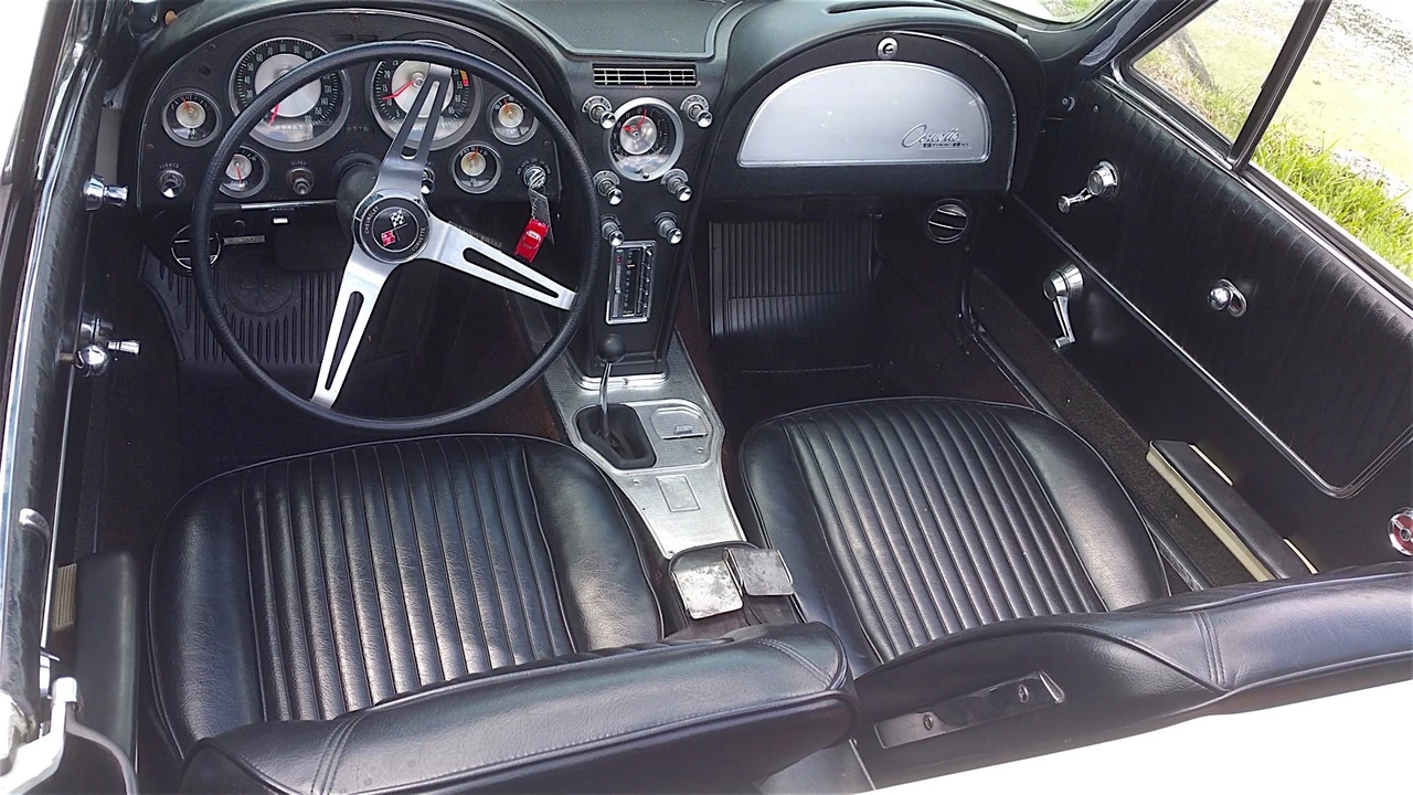 1963 Chevrolet Corvette C2 - Image 29 of 31