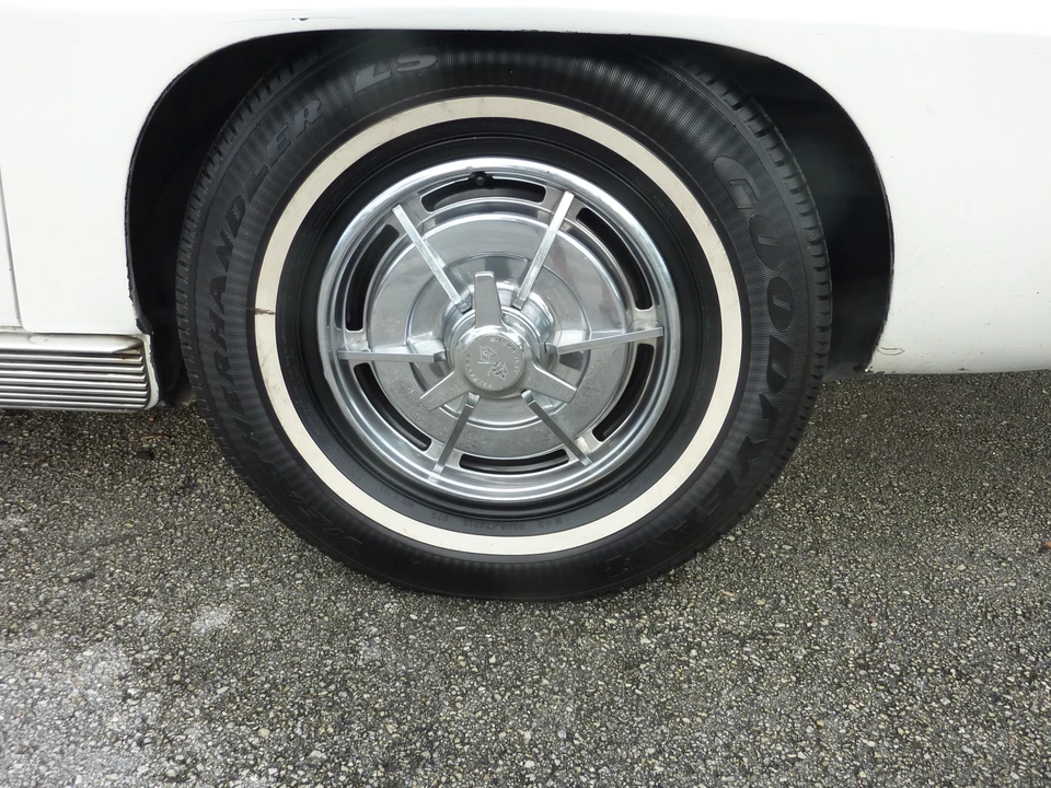 1963 Chevrolet Corvette C2 - Image 25 of 31