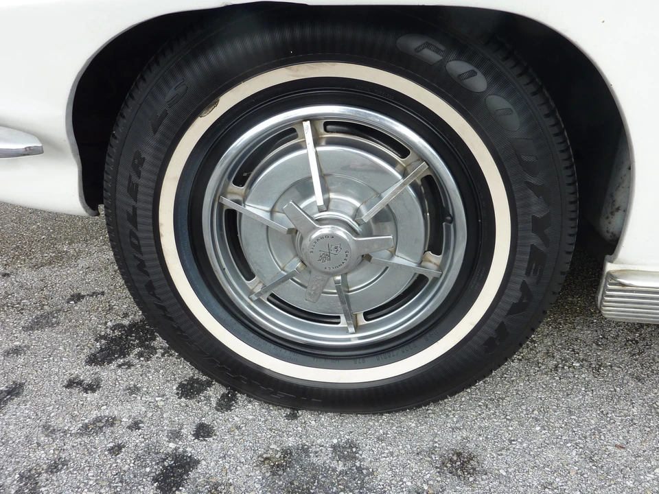 1963 Chevrolet Corvette C2 - Image 26 of 31
