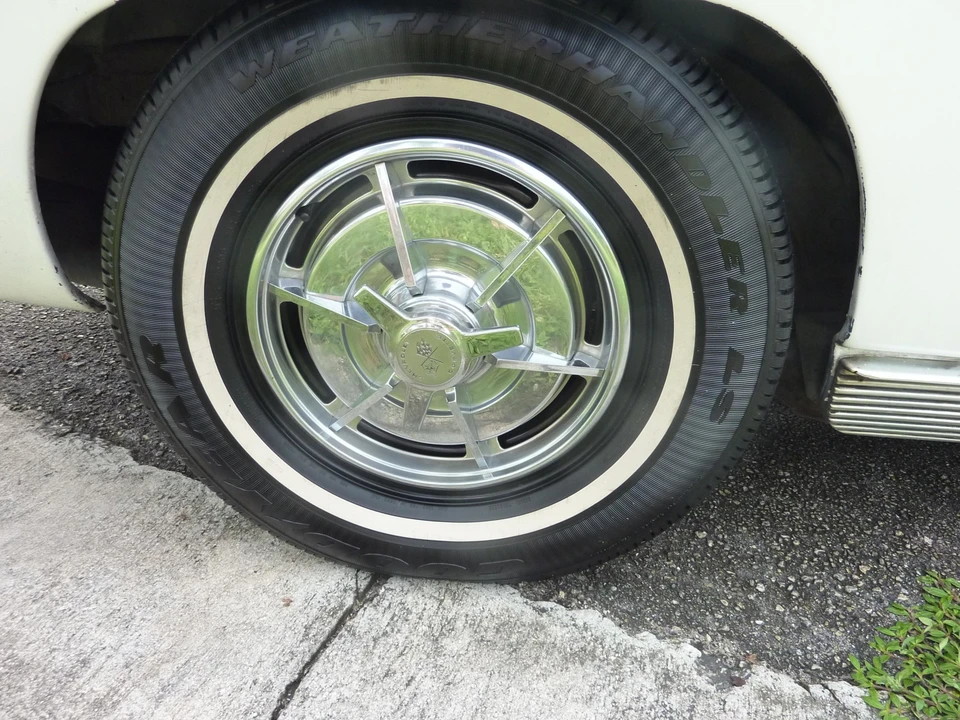 1963 Chevrolet Corvette C2 - Image 28 of 31