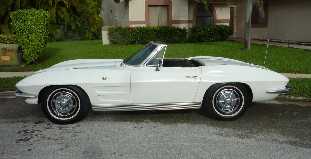 1963 Chevrolet Corvette C2 - Image 2 of 31
