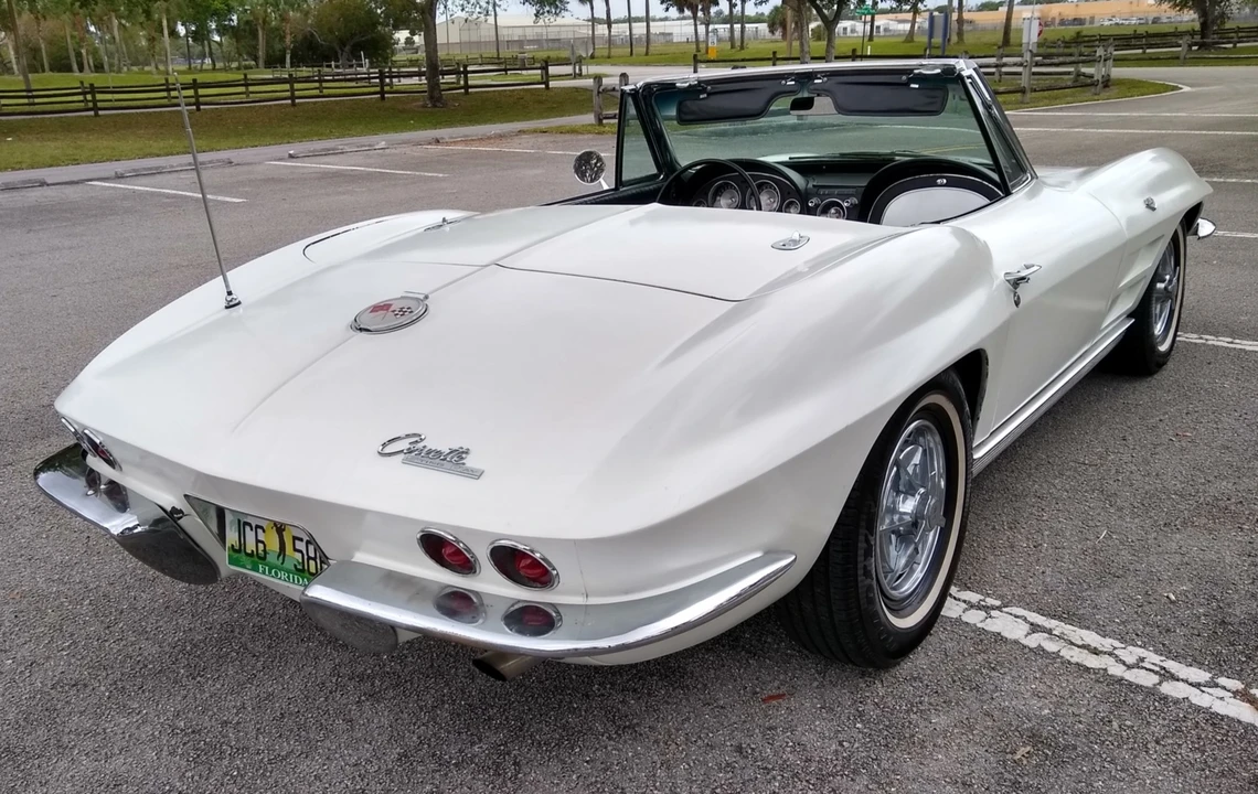 1963 Chevrolet Corvette C2 - Image 10 of 31