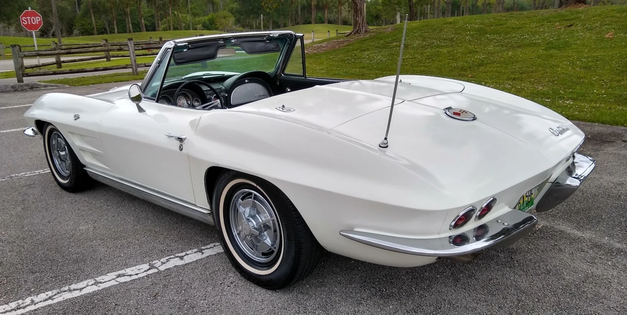 1963 Chevrolet Corvette C2 - Image 11 of 31