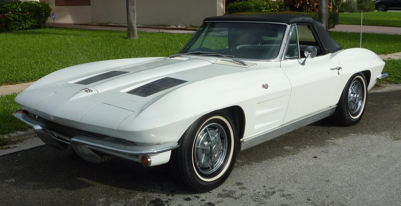 1963 Chevrolet Corvette C2 - Image 15 of 31