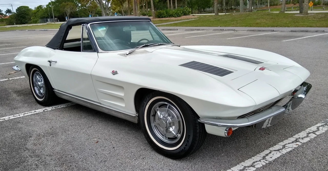1963 Chevrolet Corvette C2 - Image 17 of 31