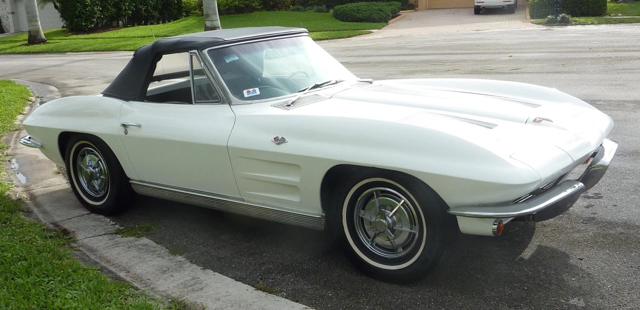 1963 Chevrolet Corvette C2 - Image 18 of 31