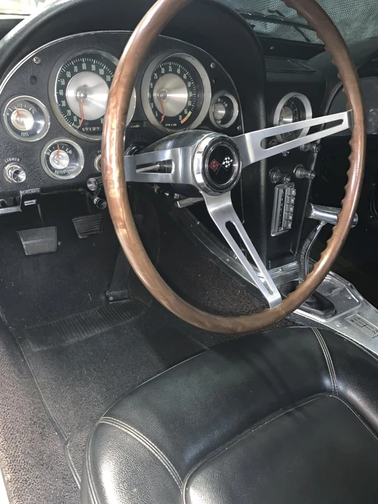 1963 Chevrolet Corvette C2 - Image 13 of 21