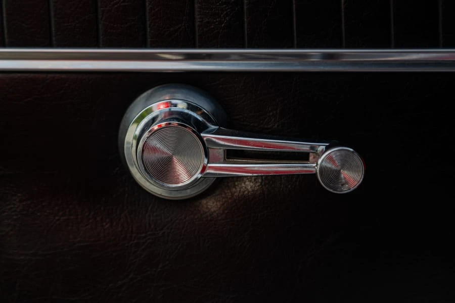 1963 Chevrolet Corvette C2 - Image 21 of 31