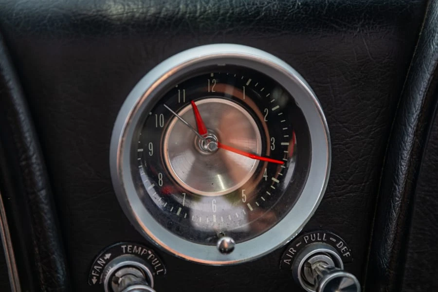 1963 Chevrolet Corvette C2 - Image 27 of 31