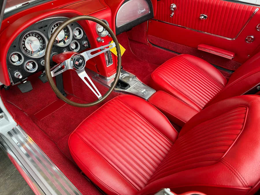 1963 Chevrolet Corvette C2 - Image 19 of 31