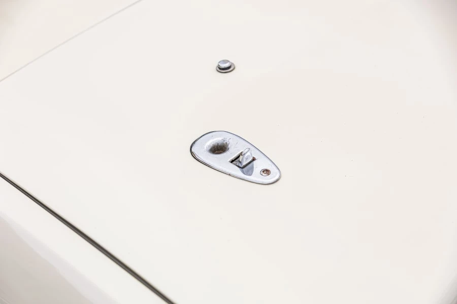1963 Chevrolet Corvette C2 - Image 20 of 31
