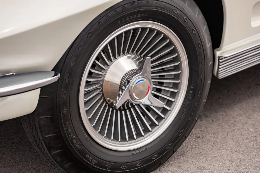 1963 Chevrolet Corvette C2 - Image 26 of 31