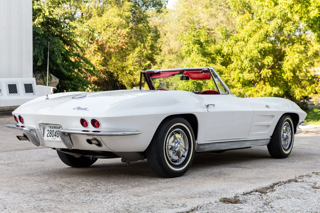 1963 Chevrolet Corvette C2 - Image 15 of 31