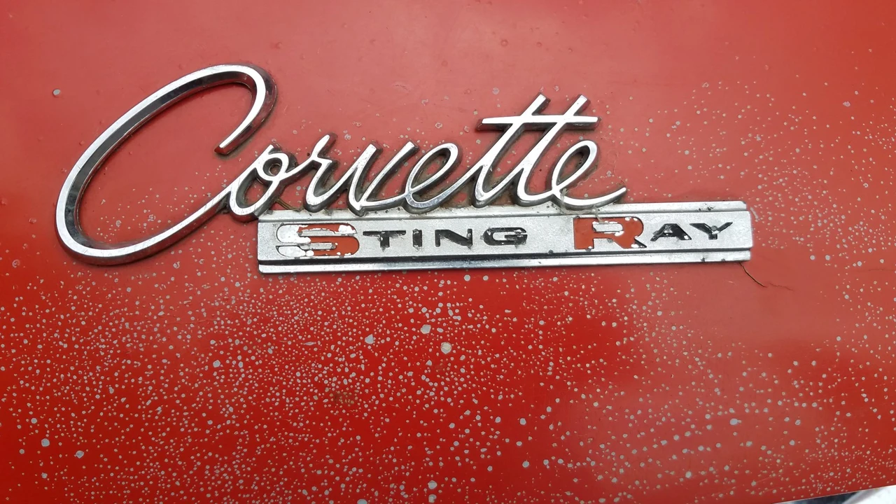 1963 Chevrolet Corvette C2 - Image 19 of 31