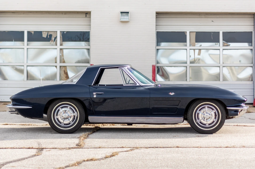 1963 Chevrolet Corvette C2 - Image 6 of 31