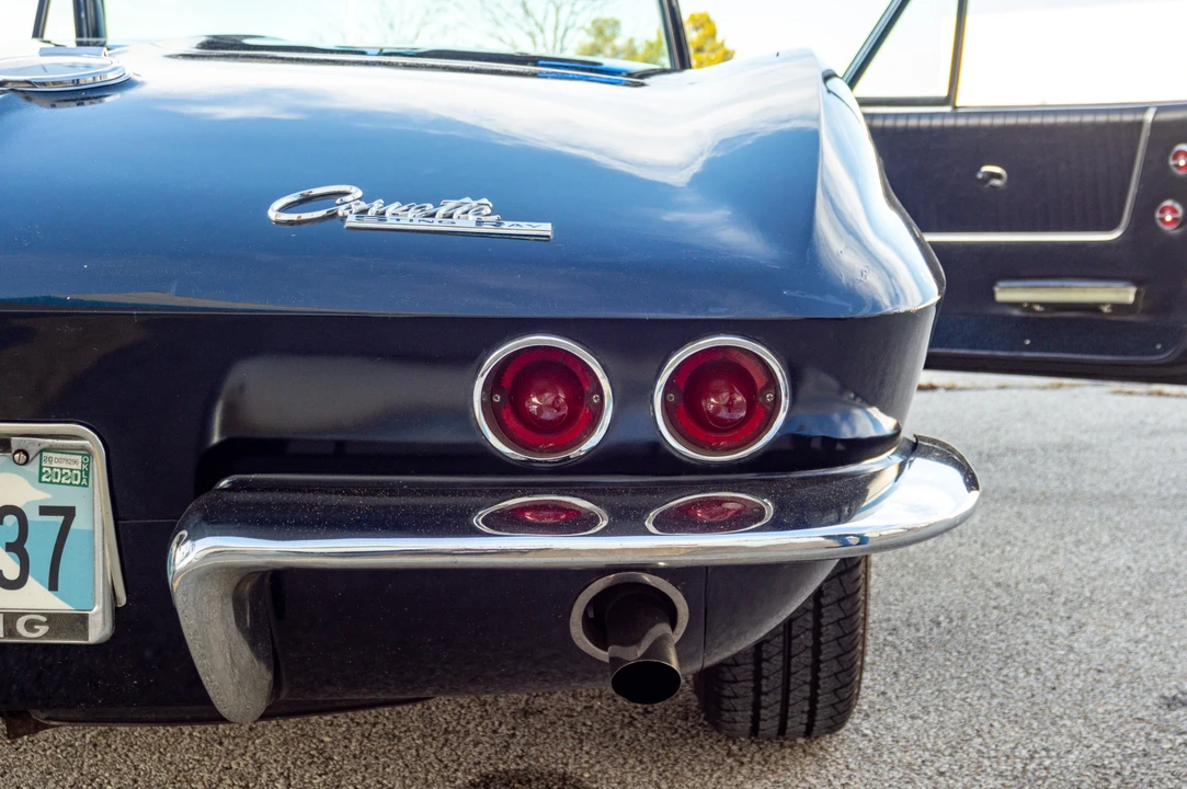1963 Chevrolet Corvette C2 - Image 27 of 31