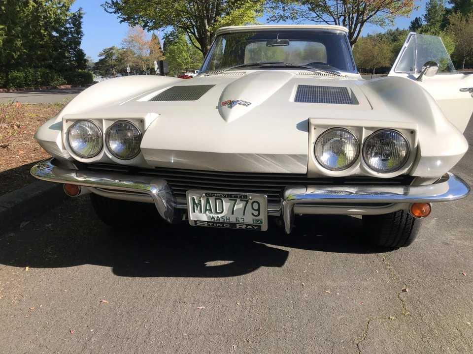 1963 Chevrolet Corvette C2 - Image 16 of 31