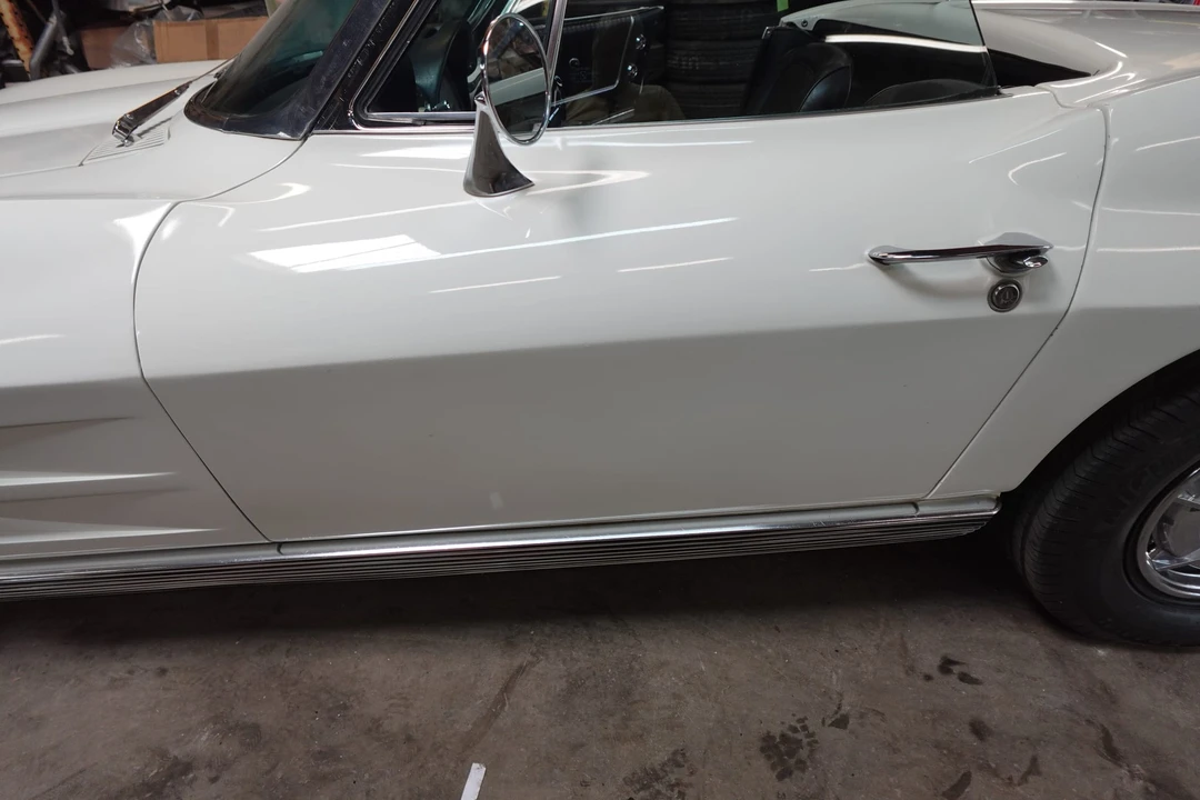 1963 Chevrolet Corvette C2 - Image 23 of 31