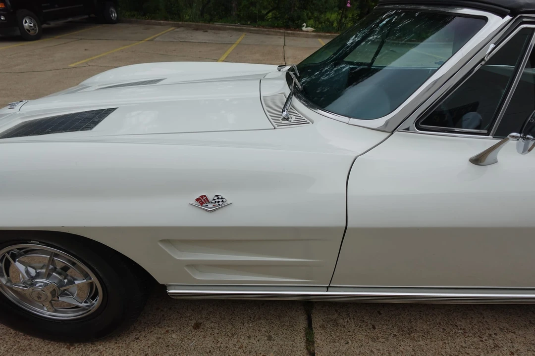 1963 Chevrolet Corvette C2 - Image 24 of 31