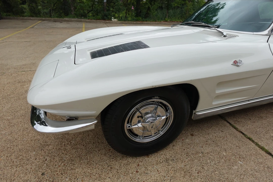 1963 Chevrolet Corvette C2 - Image 26 of 31