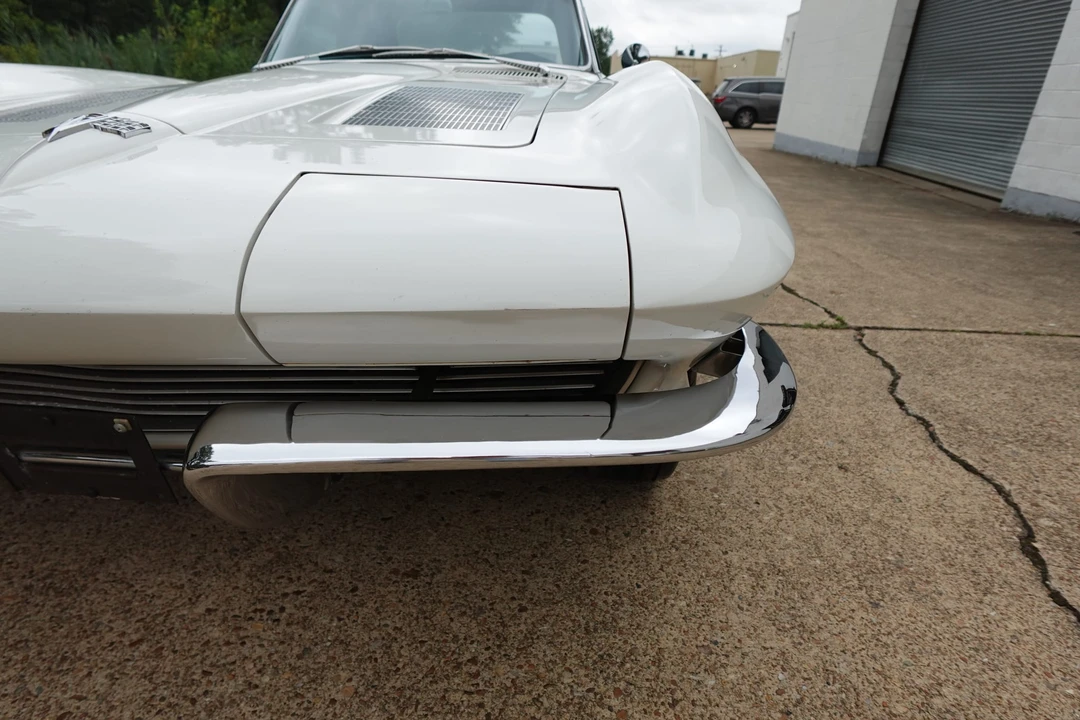 1963 Chevrolet Corvette C2 - Image 30 of 31