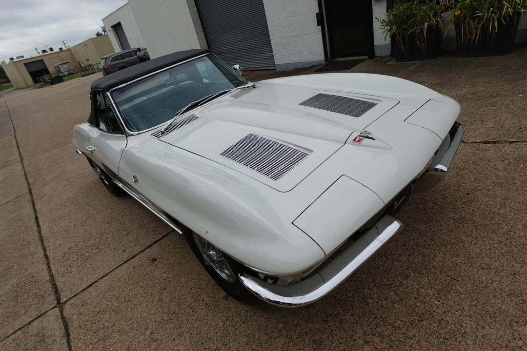 1963 Chevrolet Corvette C2 - Image 8 of 31