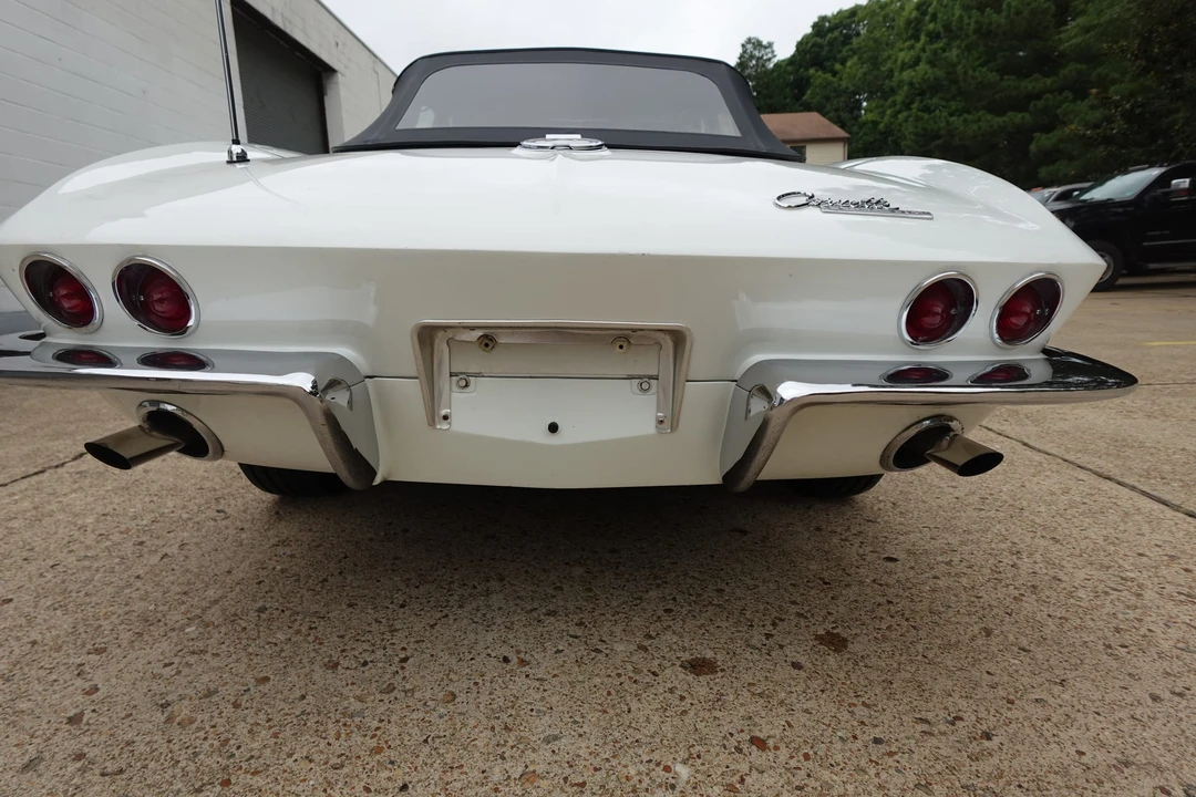 1963 Chevrolet Corvette C2 - Image 10 of 31