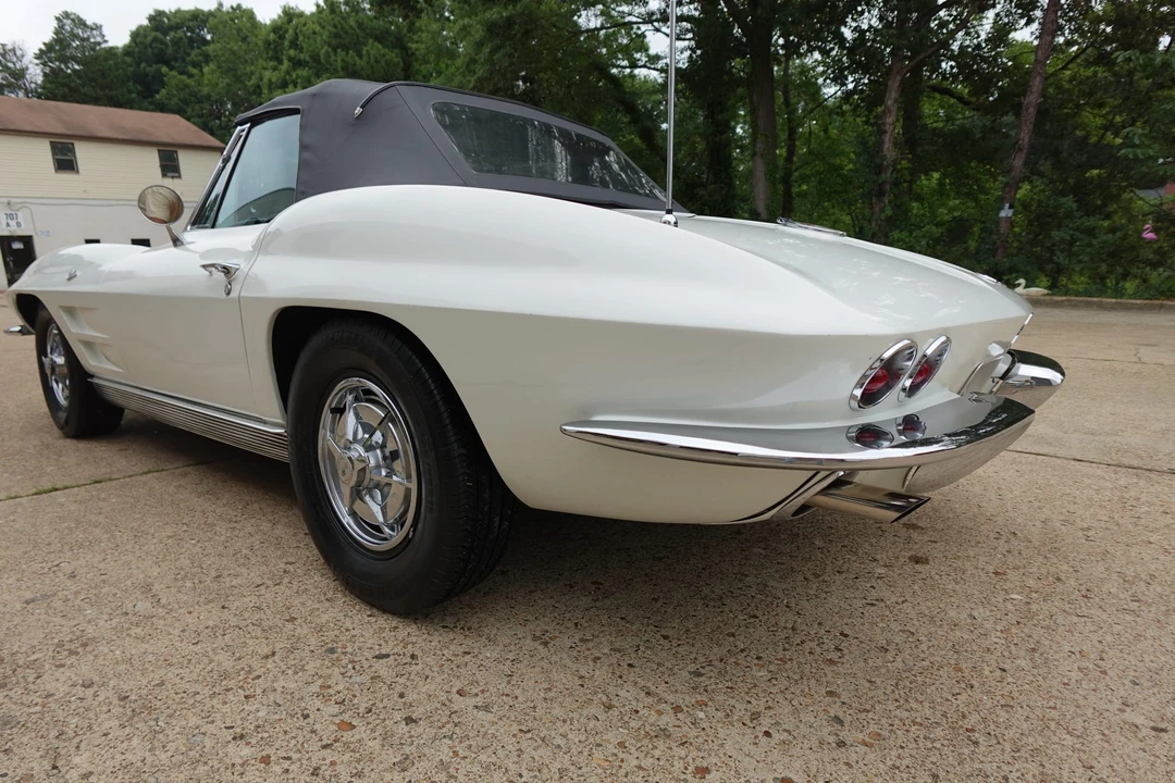 1963 Chevrolet Corvette C2 - Image 12 of 31