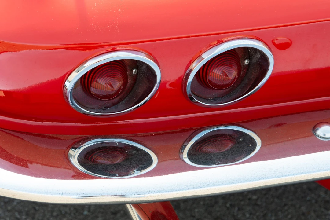 1963 Chevrolet Corvette C2 - Image 24 of 31