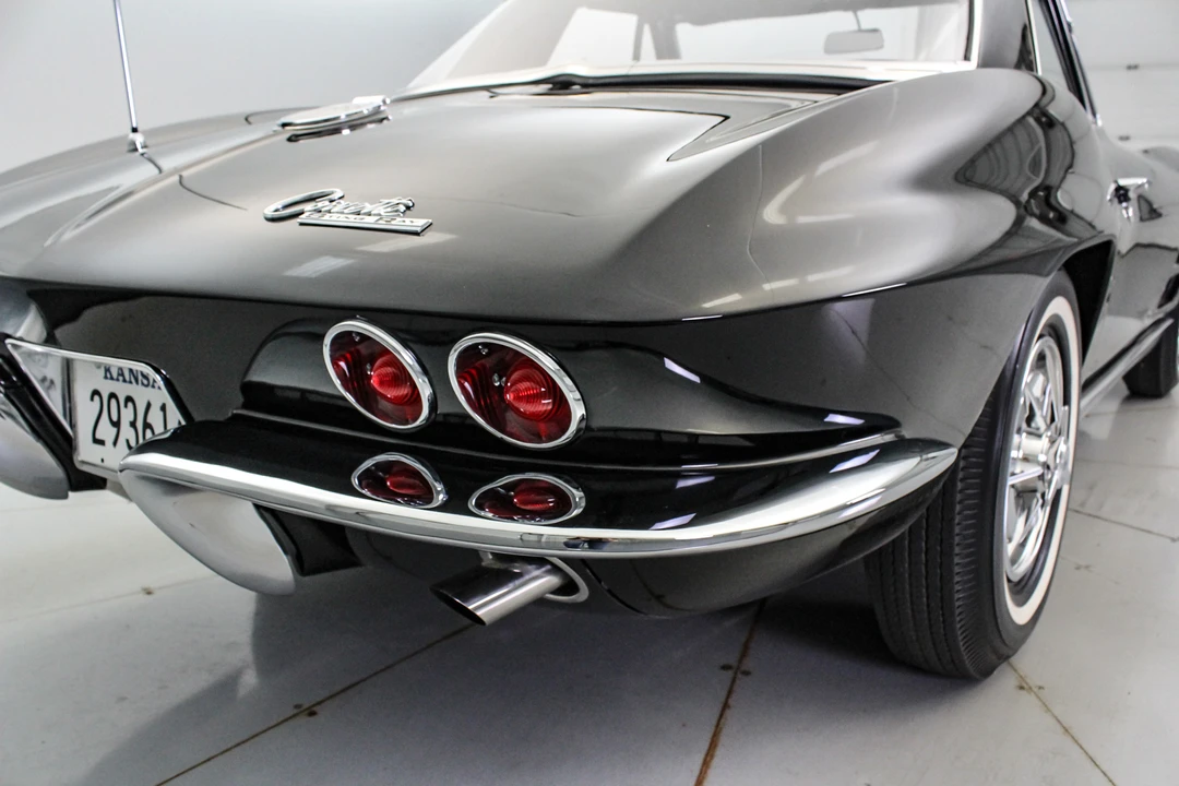 1963 Chevrolet Corvette C2 - Image 15 of 31