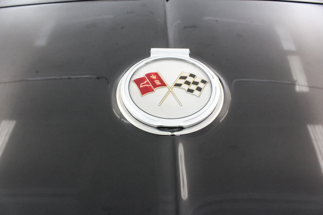 1963 Chevrolet Corvette C2 - Image 22 of 31