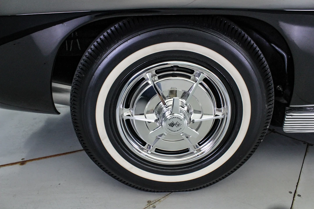 1963 Chevrolet Corvette C2 - Image 27 of 31