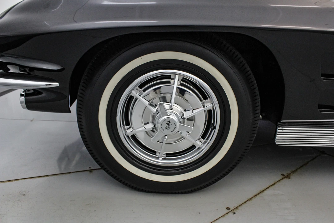 1963 Chevrolet Corvette C2 - Image 29 of 31